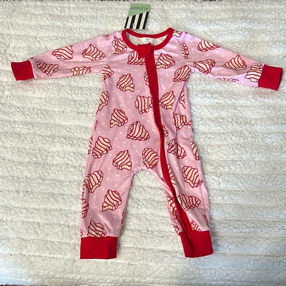Other - NWT Little Debbie Christmas Tree Onsie